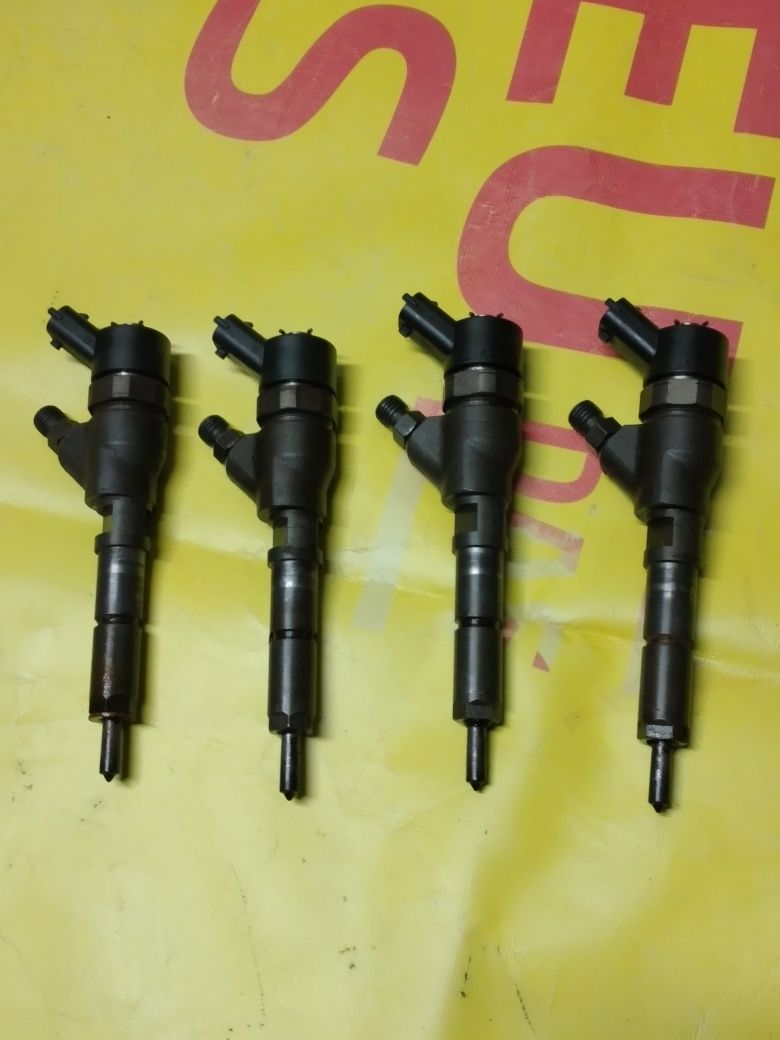 Injector Injectores 2.0HDI BOSCH Citroén Peugeot Fiat Scudo Ano 2004