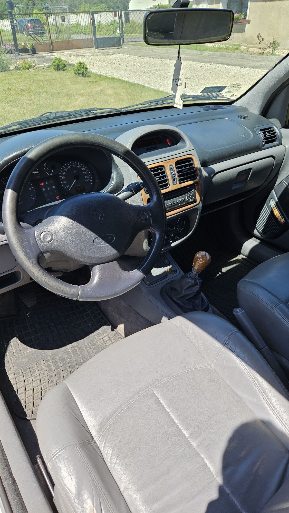 Renault Clio 1.6 1999r