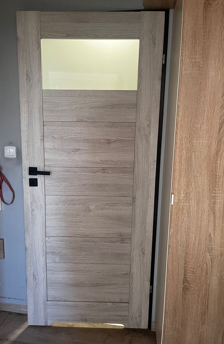 Drzwi wewnętrzne do łazienki jasne 80