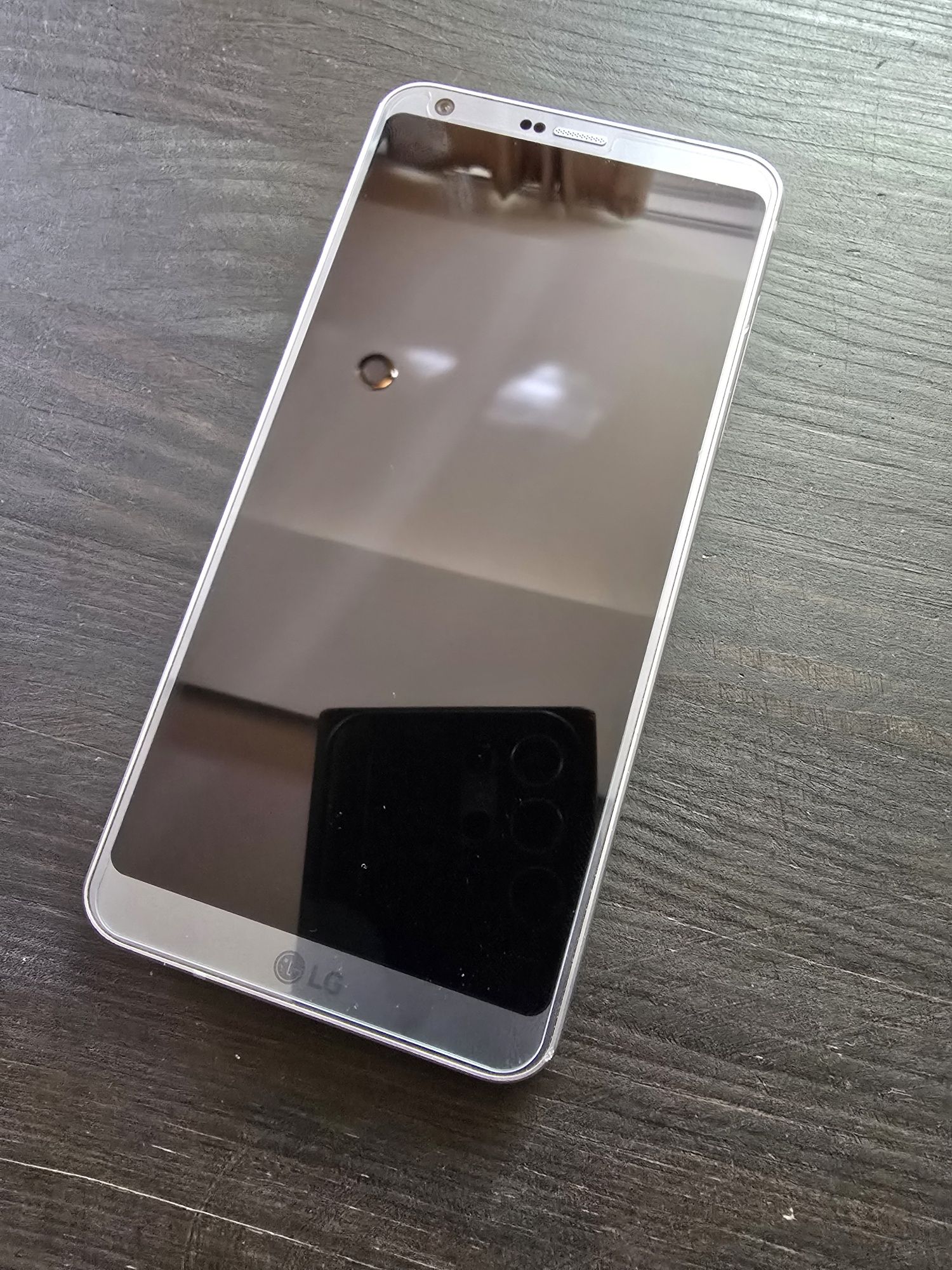 Телефон LG G6 4/32 Gb, ідеальний стан, нова батарея