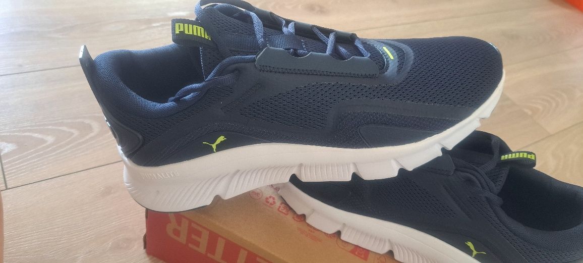 Sapatos Puma originais novos