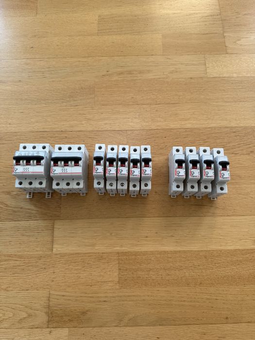 Bezpieczniki  C20 C16