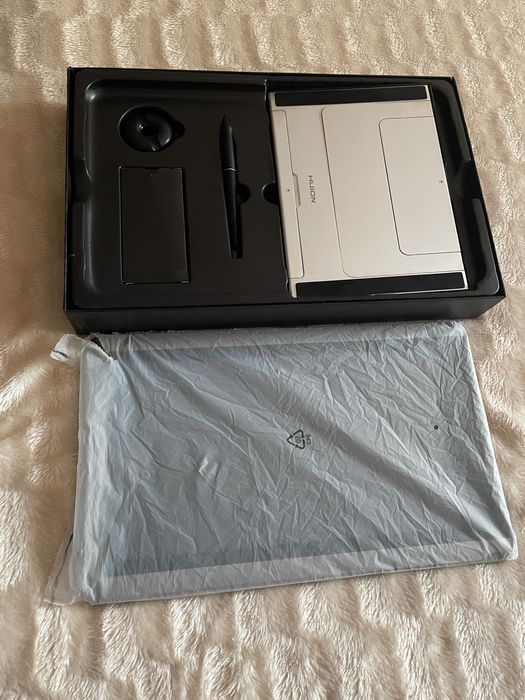 Продам Huion kamvas 16