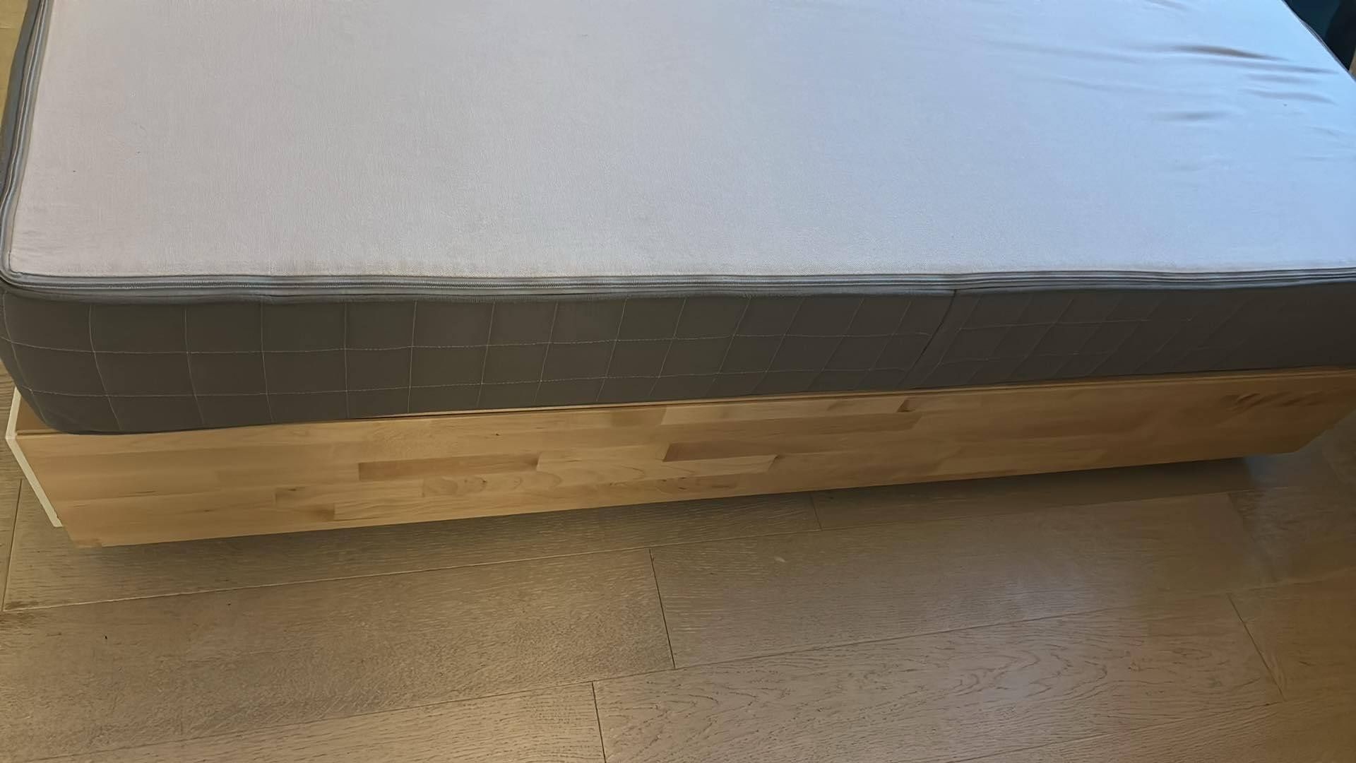 Łóżko podwójne Ikea Mandal 160