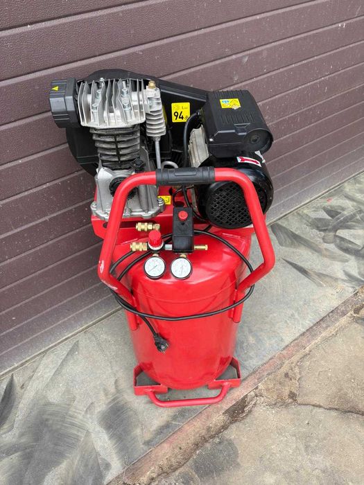 Kompresor tłokowy pionowy, 230v, 90L, 10bar, Fini, produkcja Włochy