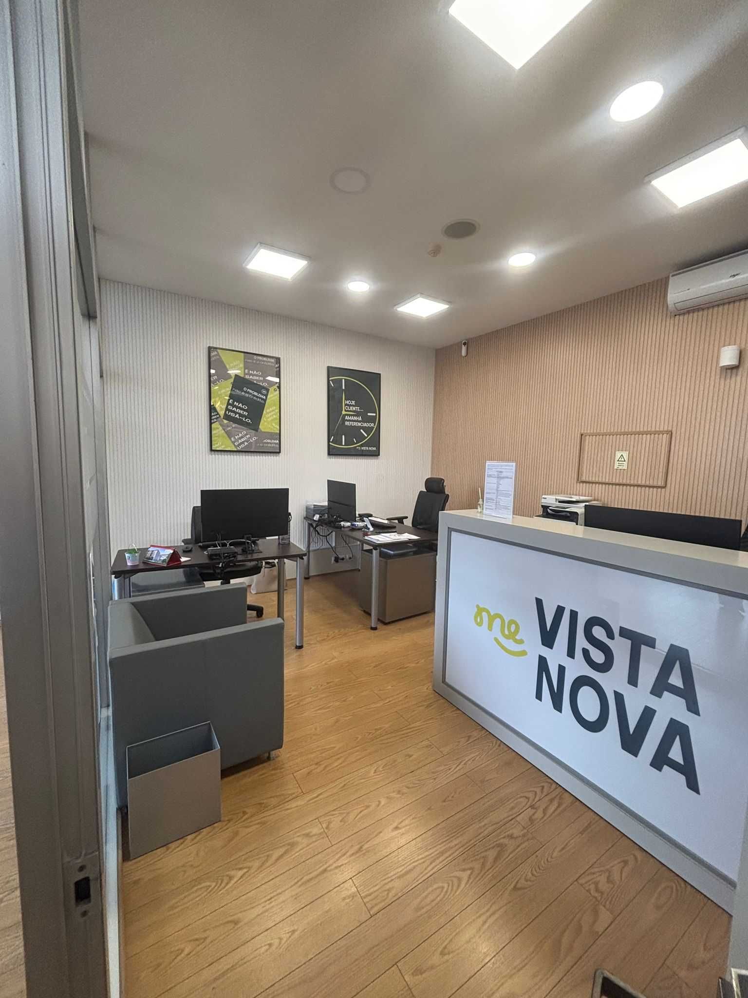 LOJAS 34m2 + 14m2 em Canidelo - Gaia