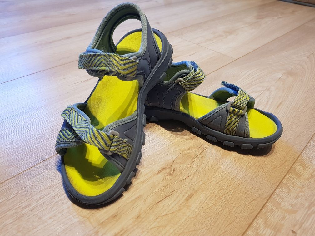 Sandały turystyczne Quechua r. 30/31