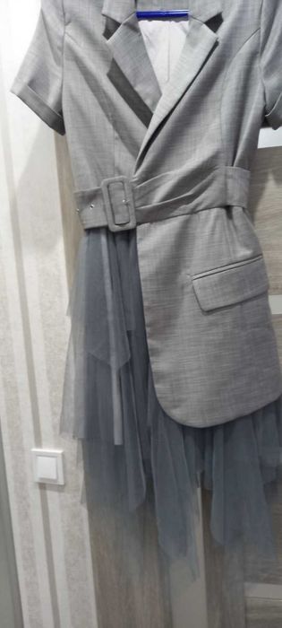 Новое оригинальное платье