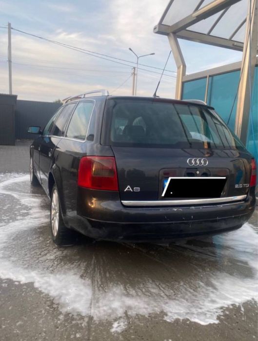 Автомобіль ауді а6 с5