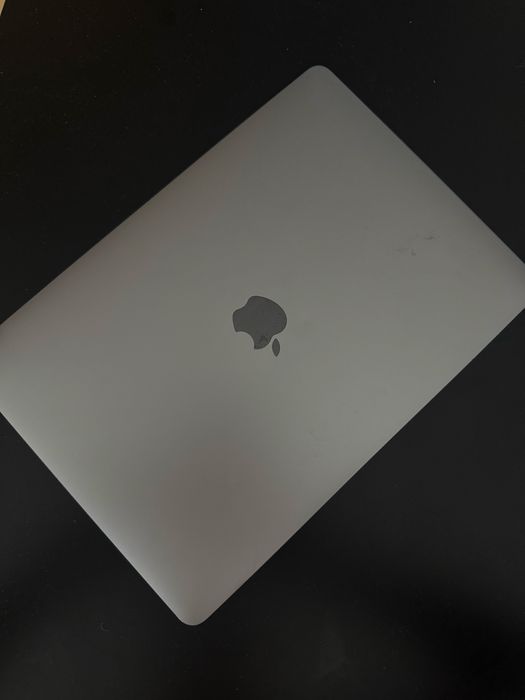 Macbook A2337 laptop