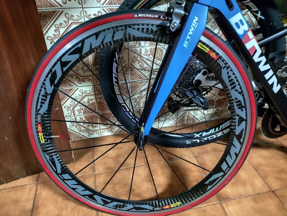 Roda Dianteira Mavic Cosmic Carbono