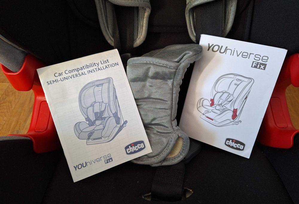 Fotelik Chicco Youniverse 9-36 kg, isofix, stan idealny, czarno-szary
