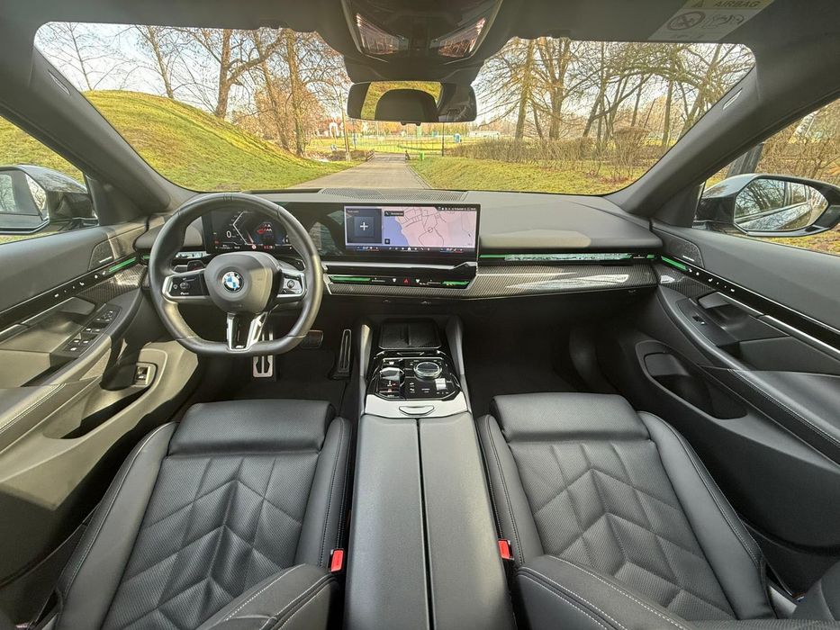 Auto Ślubne Piękne Czarne BMW 5 G60 1100zl!