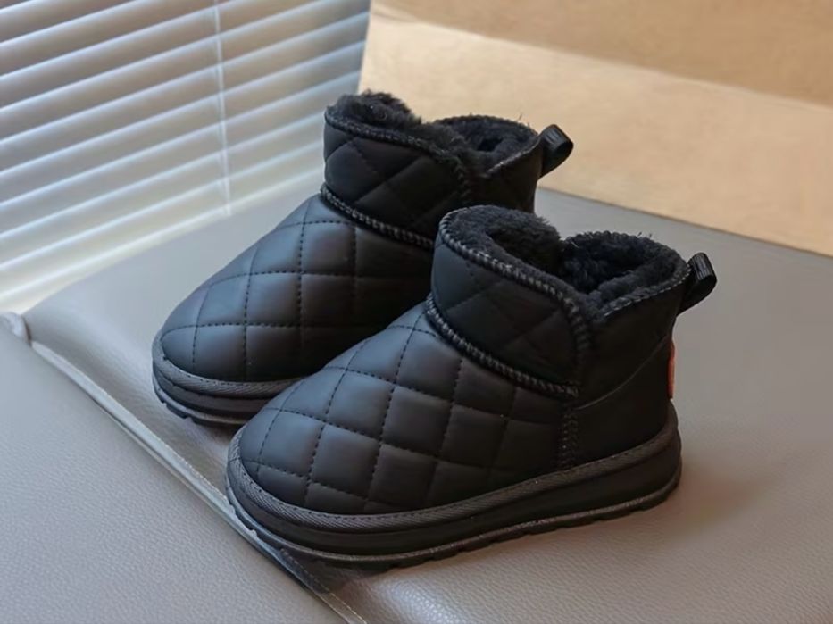 Продам нові дитячі угги 26 р (16,5 см)