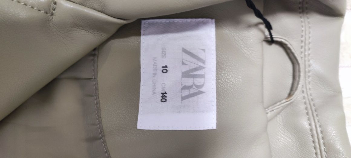 Куртка косуха від ZARA на 10р.