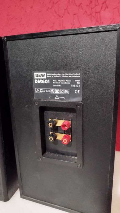B&W DM 601 5 unidades