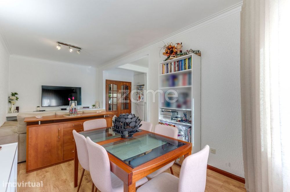 T2 com 90m2, Luminoso e bem cuidado - Ao Colégio Paulo VI – Gondoma...