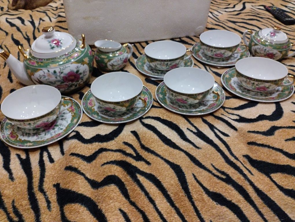 Чайный  китайский сервиз. Фарфоровый