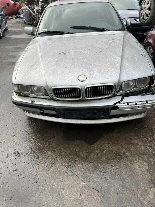 BMW E38 2.8 cała na części