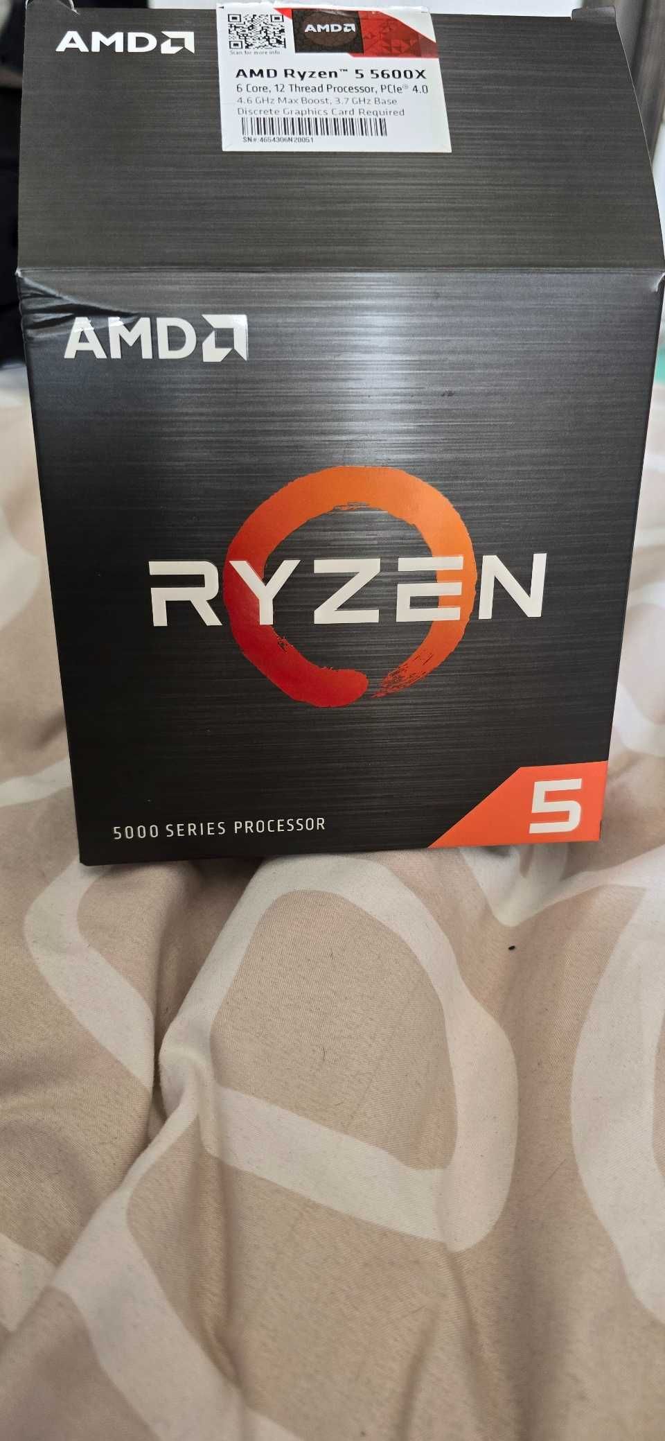 Procesor Ryzen 5 5600X + chłodzenie oraz orginalne pudełko.