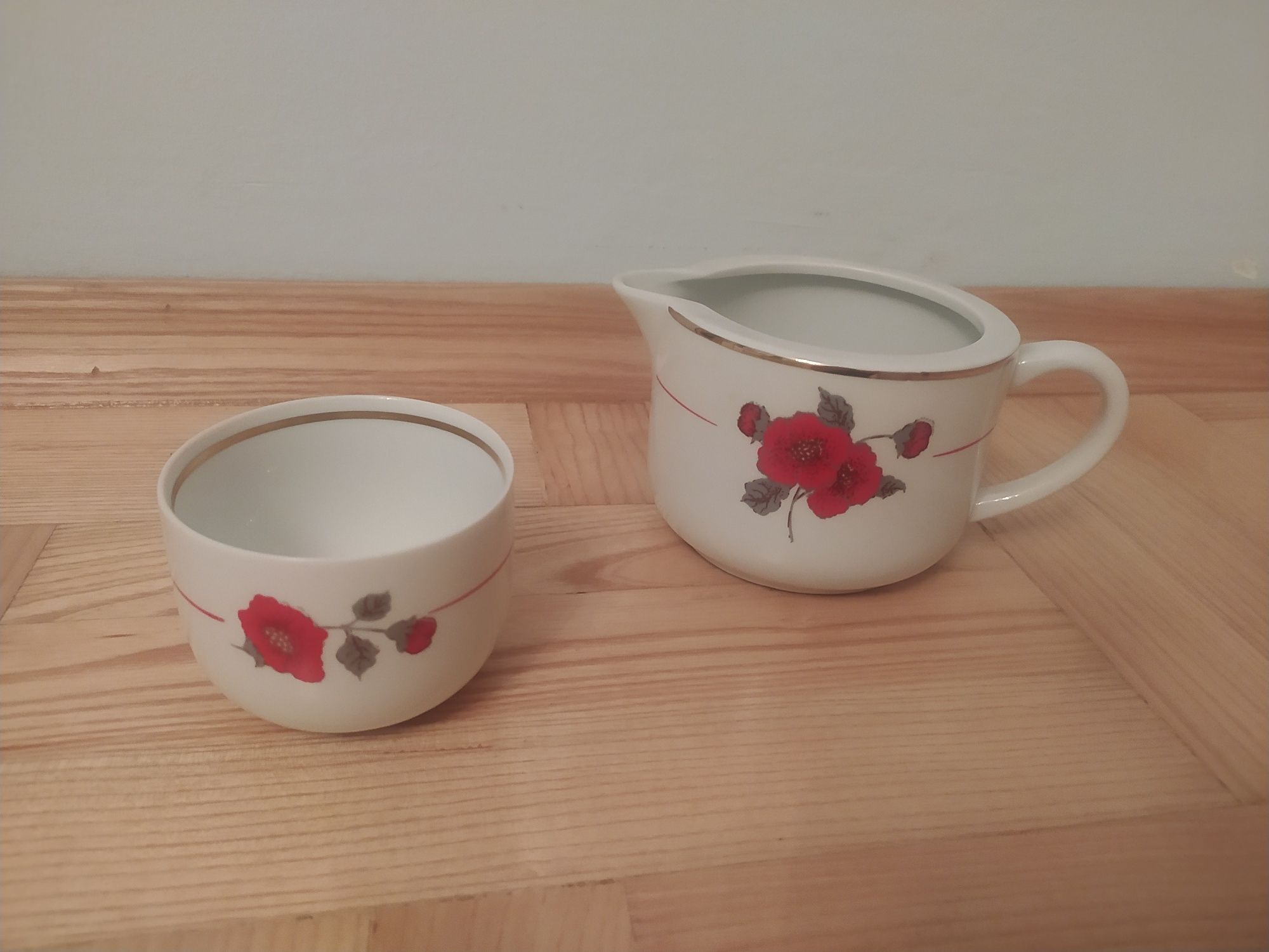 Dzbanek mlecznik cukierniczka miseczka komplet porcelana Karolina