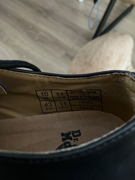 Dr martens dark horse