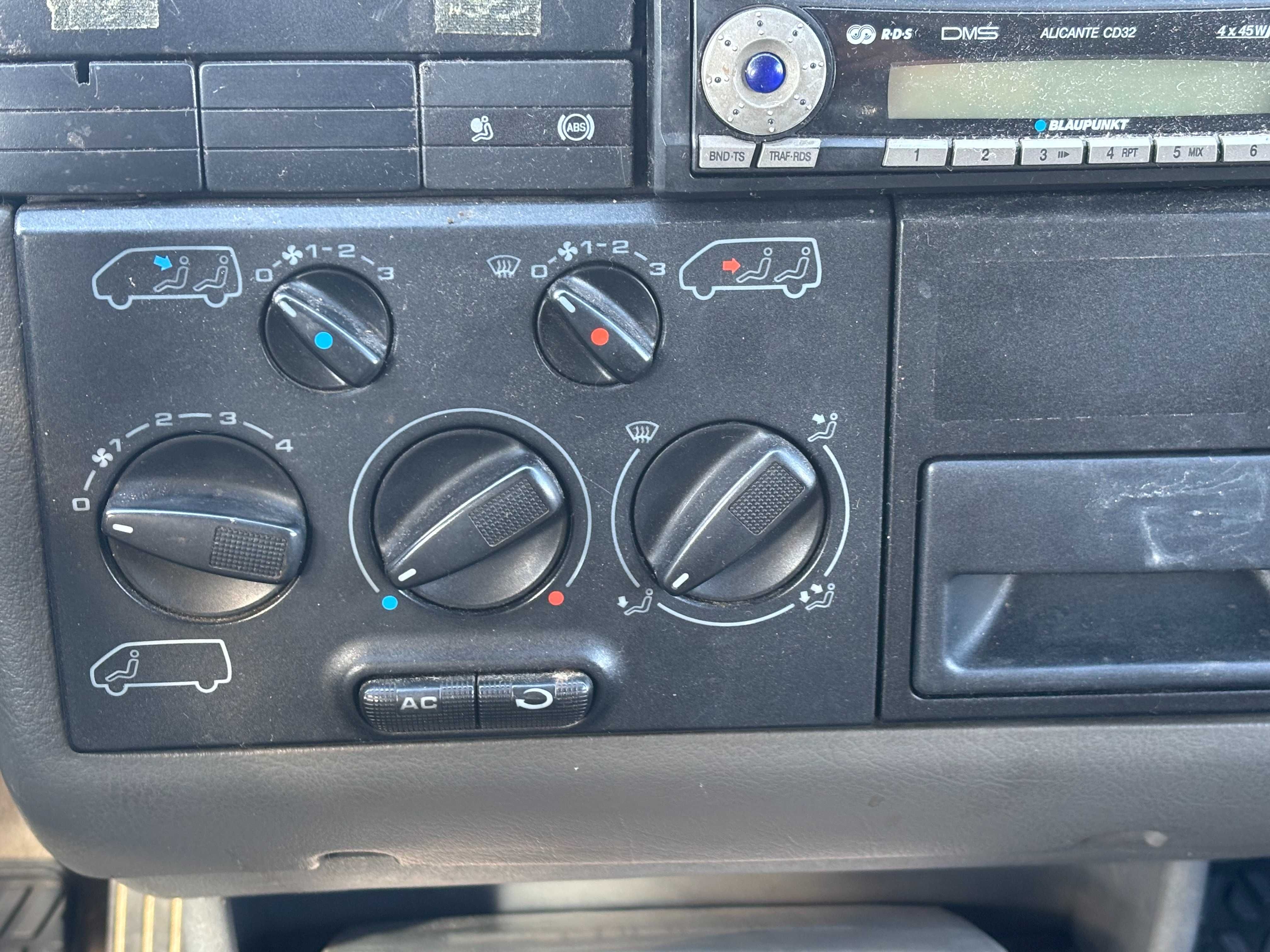 VW Multivan 2.5 tdi 102 KM 1998r