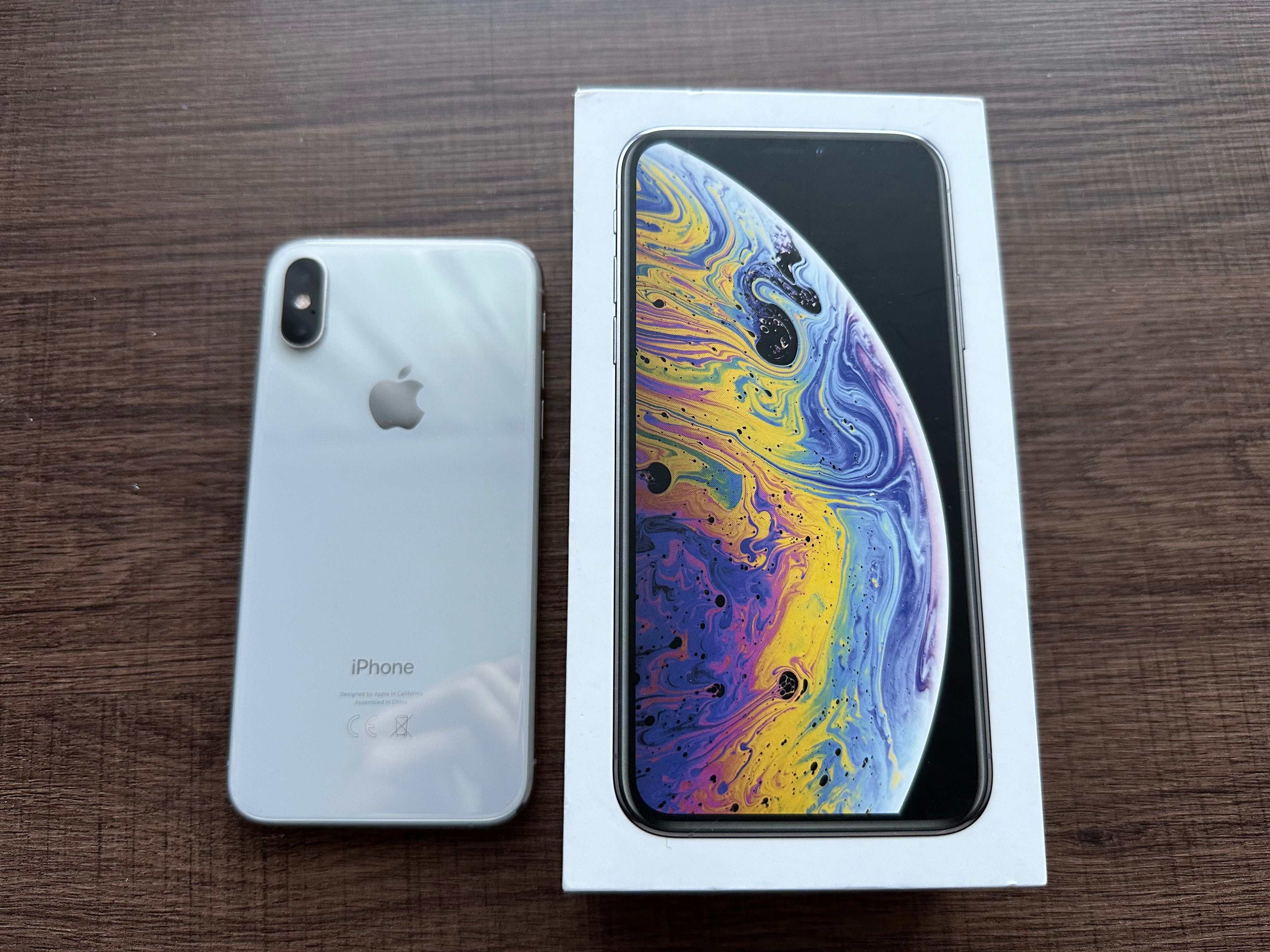 iPhone XS 64GB Silver