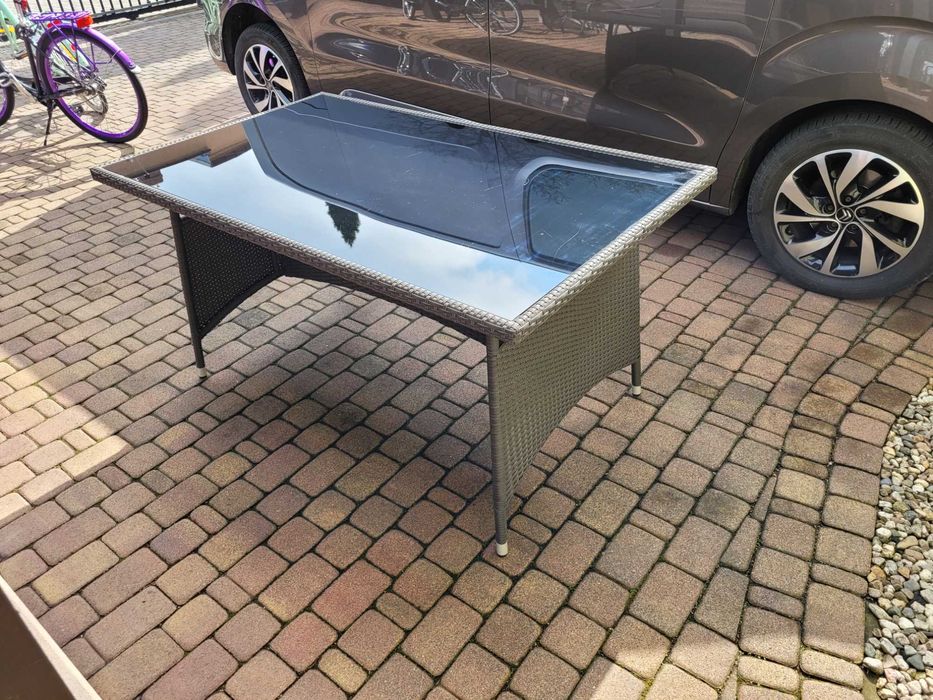 Stół ogrodowy 150x90x75 technoratan+czarne szkło
