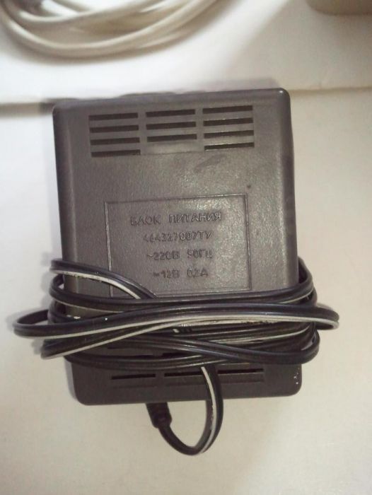 Блоки живлення для електроніки (Wi-fi) і іншого.