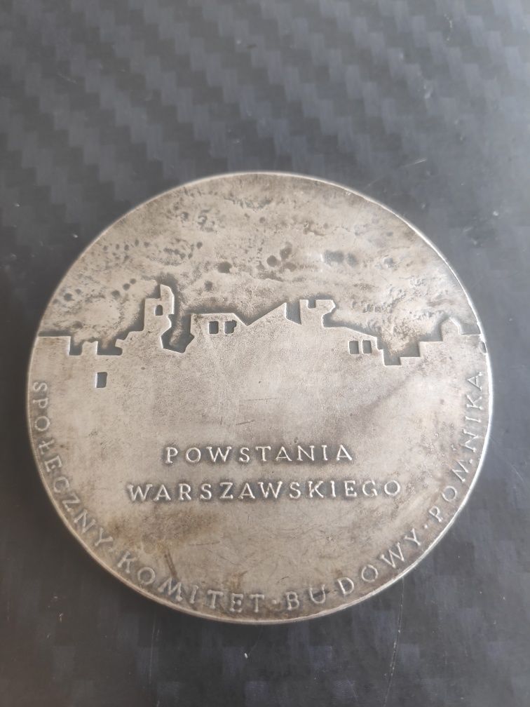 Medal Bohaterom Powstania Warszawskiego