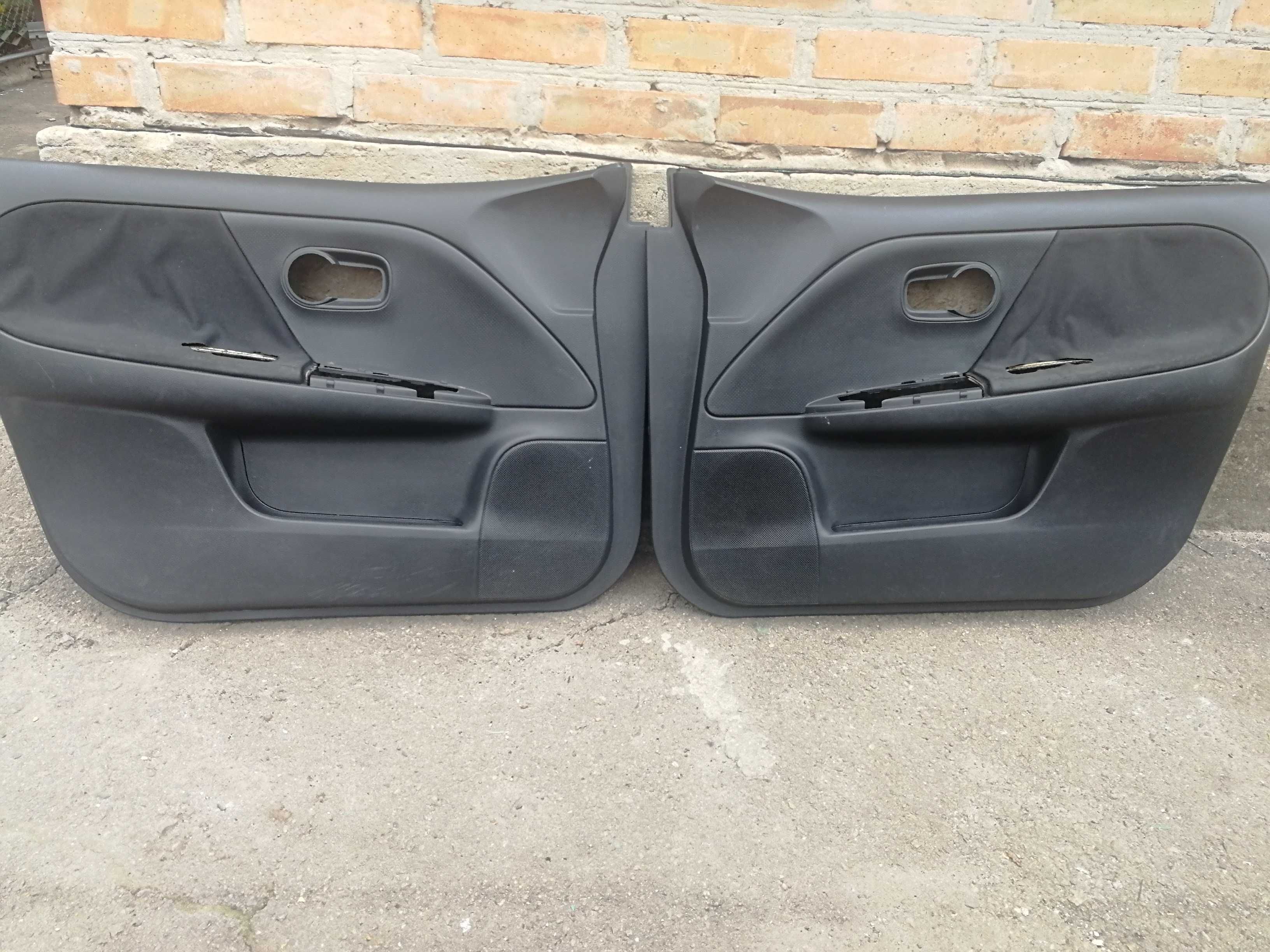 Продам комплект карт дверей для Nissan Noyt Е11, с 2006-2013