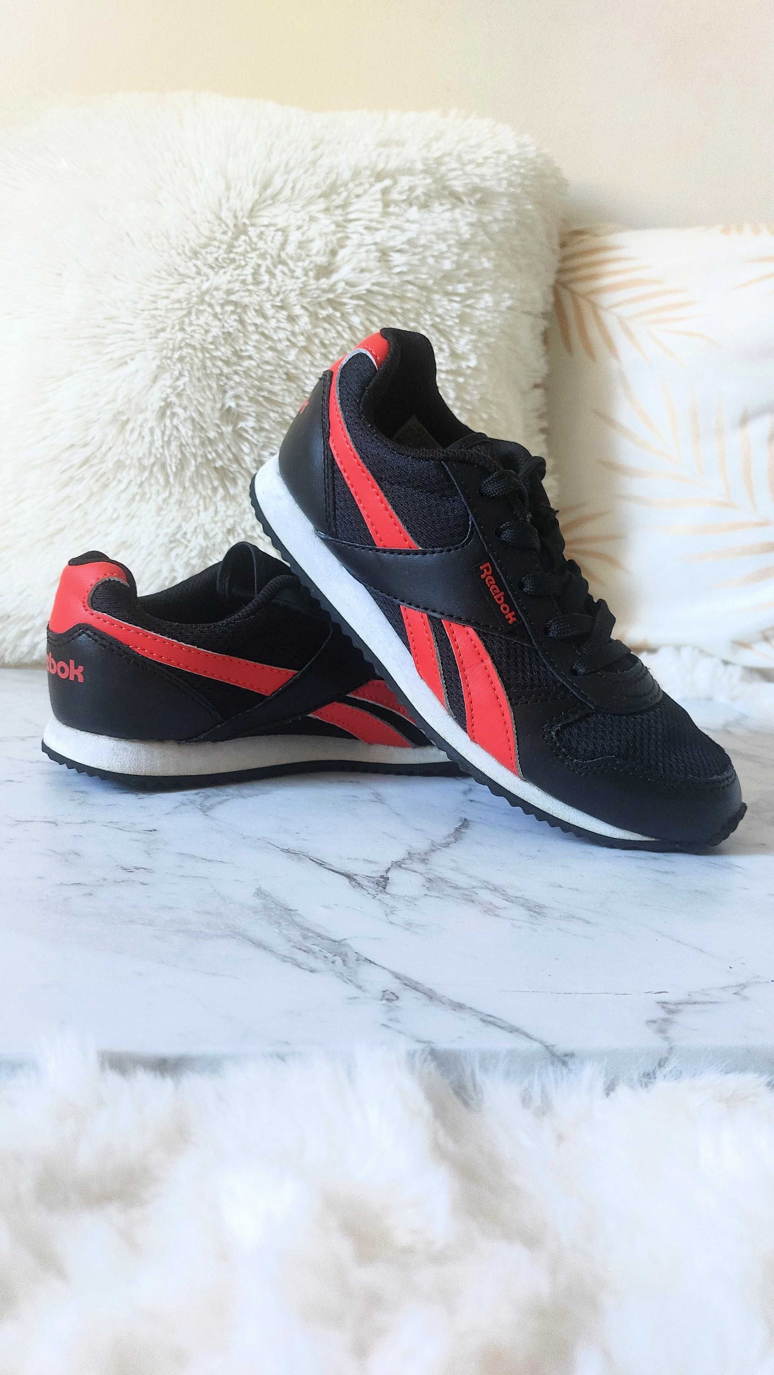 Buty Reebok Royal Cljogger M47229 czarno-czerwone r.35