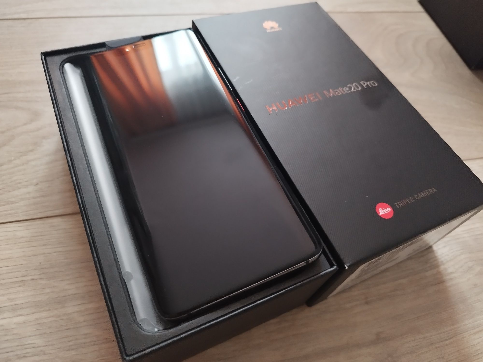 Huawei Mate 20 pro + Extras