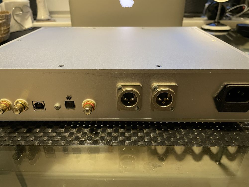 ЦАП Sabre 9028PRO выходы XLR, входы USB, opt, coax