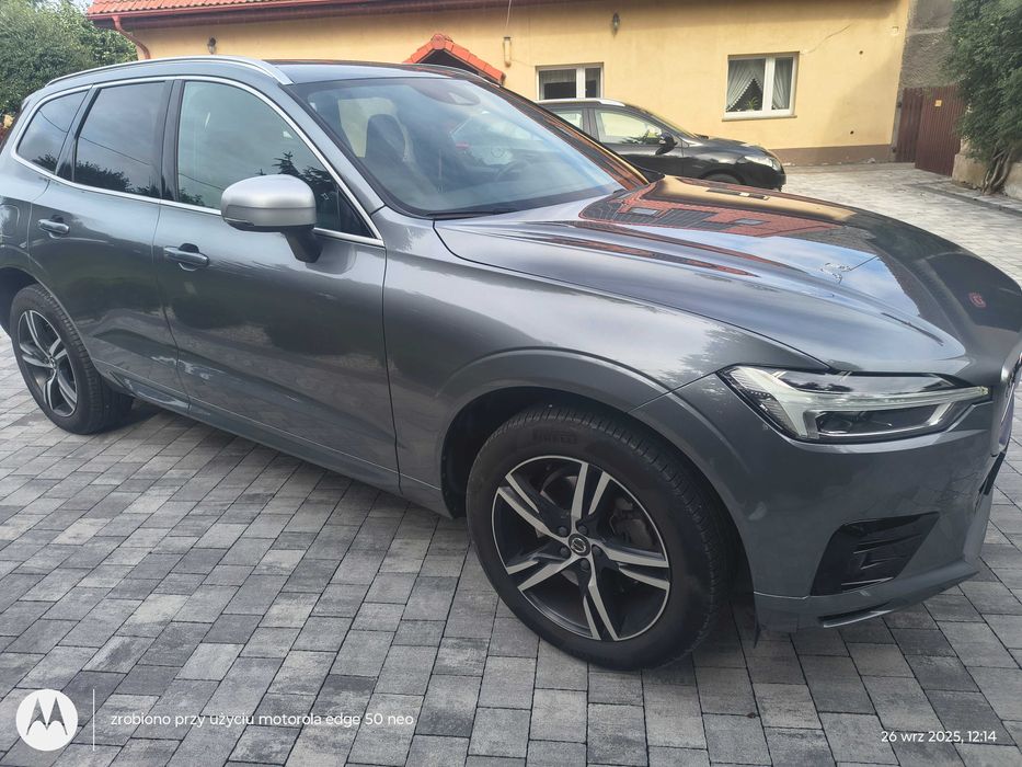 Piękne volvo xc60 r-design modelowo 2019