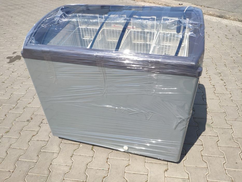 Мороженеці  ларі морозилки під мясо рибу