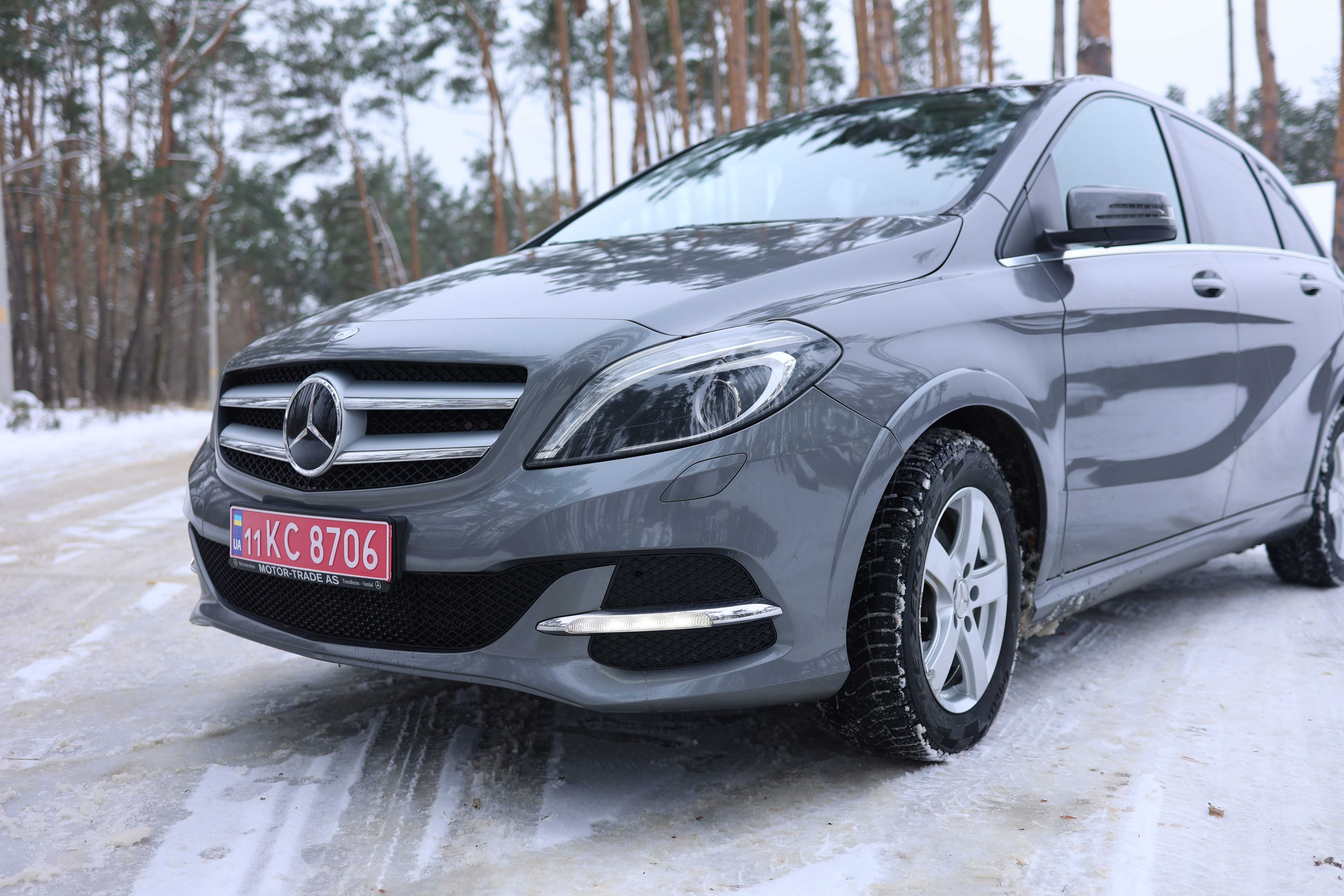 Вартий Уваги Mercedes B250E