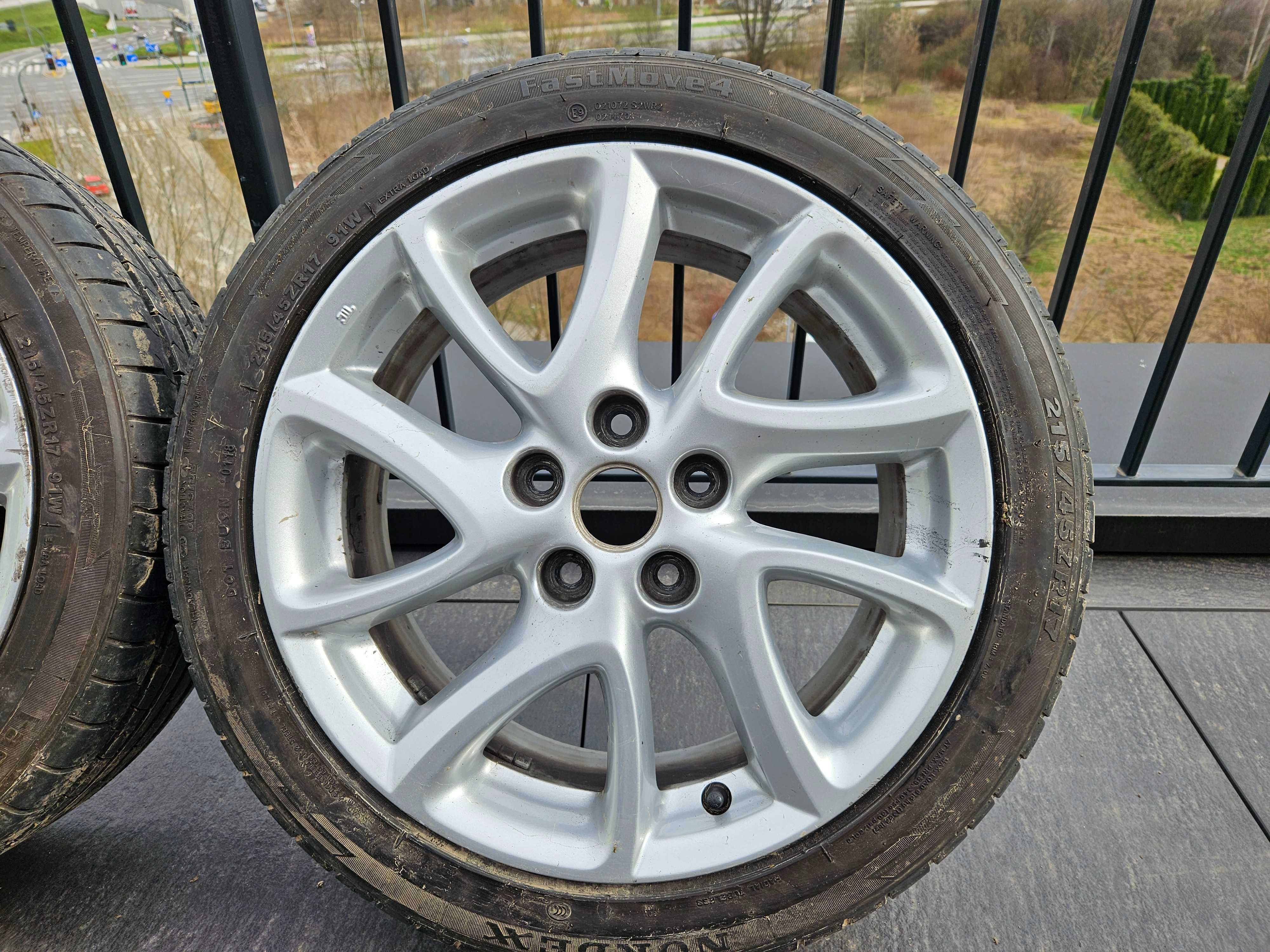 Felgi 17" z oponami letnimi 215/45 - Mazda