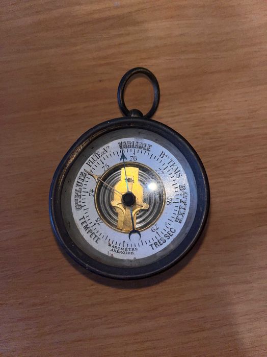 Barómetro Aneróide antigo