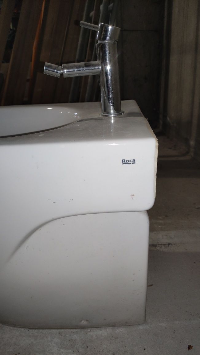Bidé de marca Roca