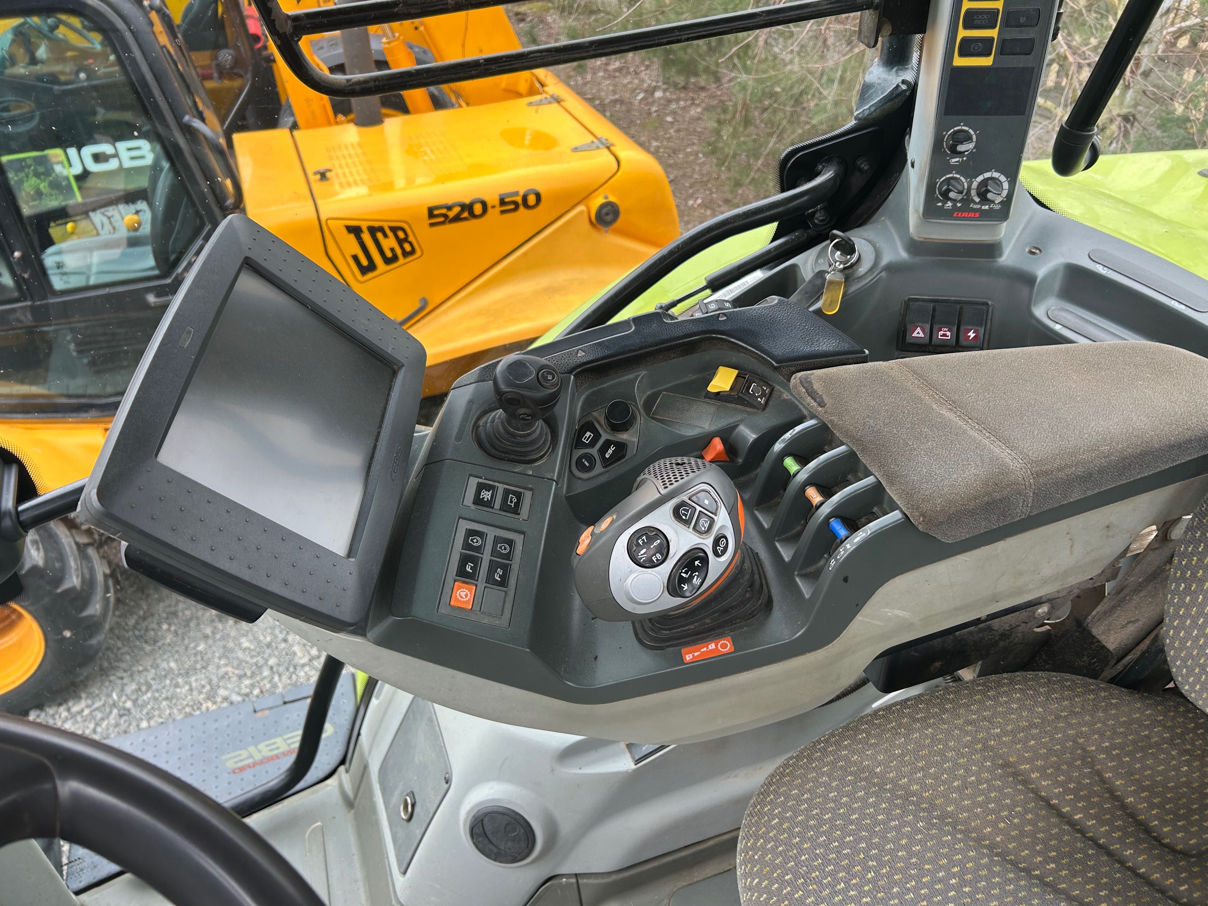 Claas Arion 520 Cebis  Hexashift