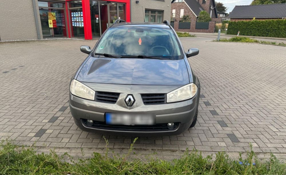 Megane 2 2005г 163тыс.км без подкрасов !!!