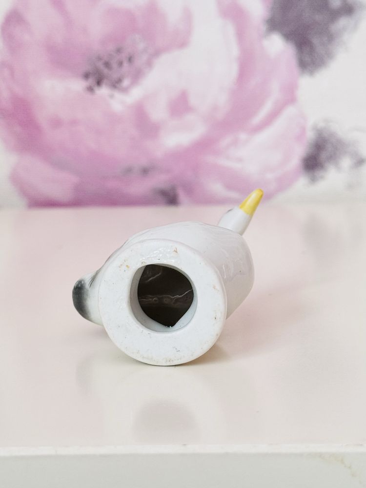 Mała porcelanowa figurka gęsi, figurka gąska