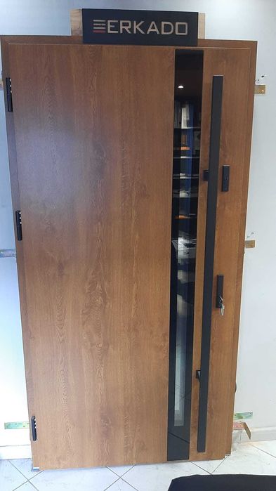 Drzwi zewnętrzne Erkado Horn 1 złoty dąb 90L lewe na zew.