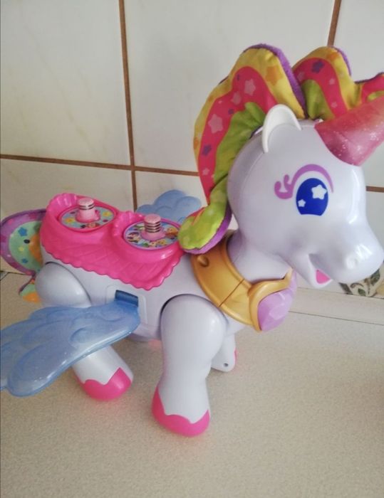 Jednorożec vtech toot tut interaktywny