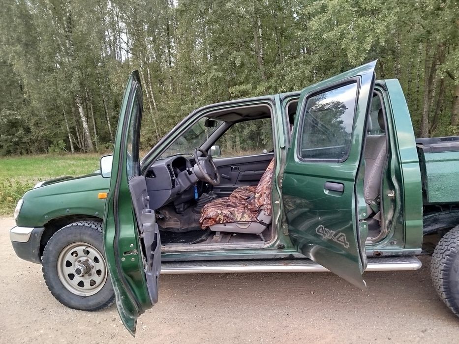 Nissan Navara pickup