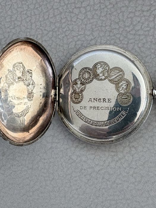 Relogio de bolso suiço em prata a funcionar