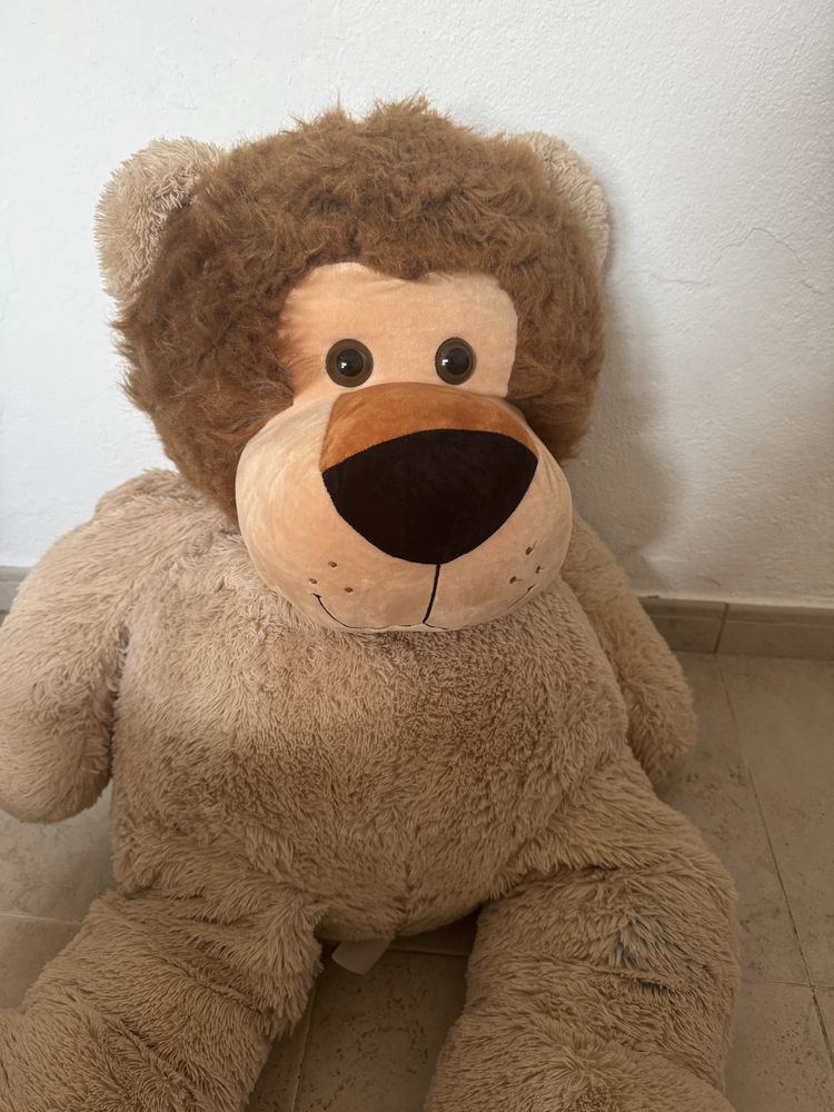 Peluche grande leão