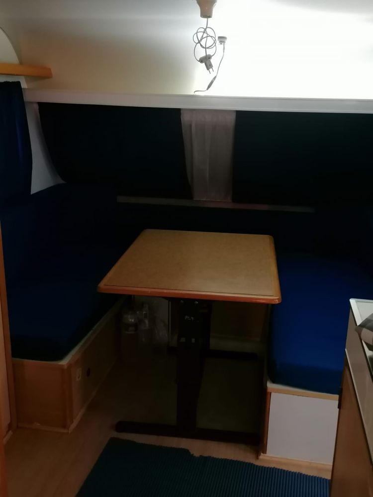 Caravana pluma 530